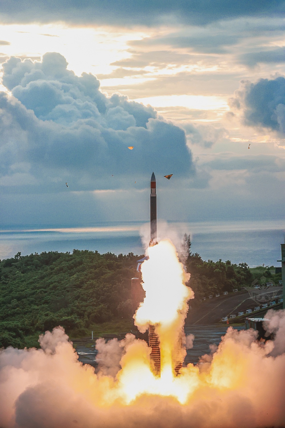 空軍防空部發射天弓三型飛彈。 圖:國防部提供 空軍防空部發射天弓三型飛彈。 圖:國防部提供