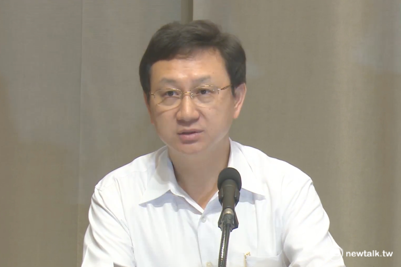 行政院發言人童振源11日表示,院長林全已指示政委張景森將全面檢討國內各體育及運動協會的運作。 圖:柯昱安/攝 行政院發言人童振源11日表示,院長林全已指示政委張景森將全面檢討國內各體育及運動協會的運作。 圖:柯昱安/攝