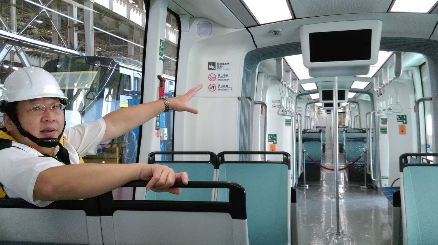 新北市政府捷運工程局長趙紹廉說,淡海輕軌是全國首例以「全生命週期」的概念,從興建、營運到後續的維修都追求成本最佳化,協助台灣建立自主的軌道車輛工業。 圖:陳冠廷/攝 新北市政府捷運工程局長趙紹廉說,淡海輕軌是全國首例以「全生命週期」的概念,從興建、營運到後續的維修都追求成本最佳化,協助台灣建立自主的軌道車輛工業。 圖:陳冠廷/攝