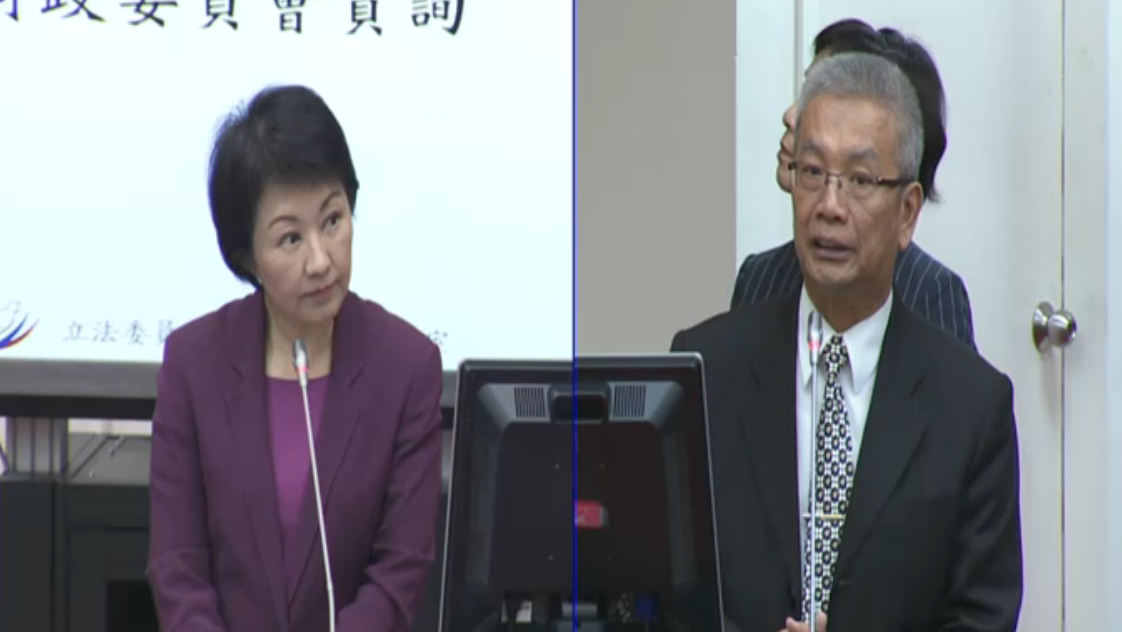 國民黨立委盧秀燕14日上午於立法院財政委員會質詢時表示,根據她掌握的資料,兆豐銀雖然在今年年中被美國紐約州金融服務署(NYDFS)重罰新台幣約57億元,整體獲利表現依舊是公股行庫榜首,因此,可望有超過5個月的年終獎金。 國民黨立委盧秀燕14日上午於立法院財政委員會質詢時表示,根據她掌握的資料,兆豐銀雖然在今年年中被美國紐約州金融服務署(NYDFS)重罰新台幣約57億元,整體獲利表現依舊是公股行庫榜首,因此,可望有超過5個月的年終獎金。
