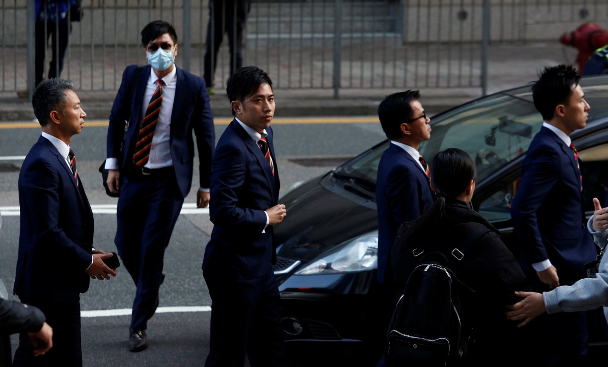 在香港佔中運動爆發期間涉嫌毆打示威者的7名警察,17日全被判刑2年。圖為14日出庭。 在香港佔中運動爆發期間涉嫌毆打示威者的7名警察,17日全被判刑2年。圖為14日出庭。