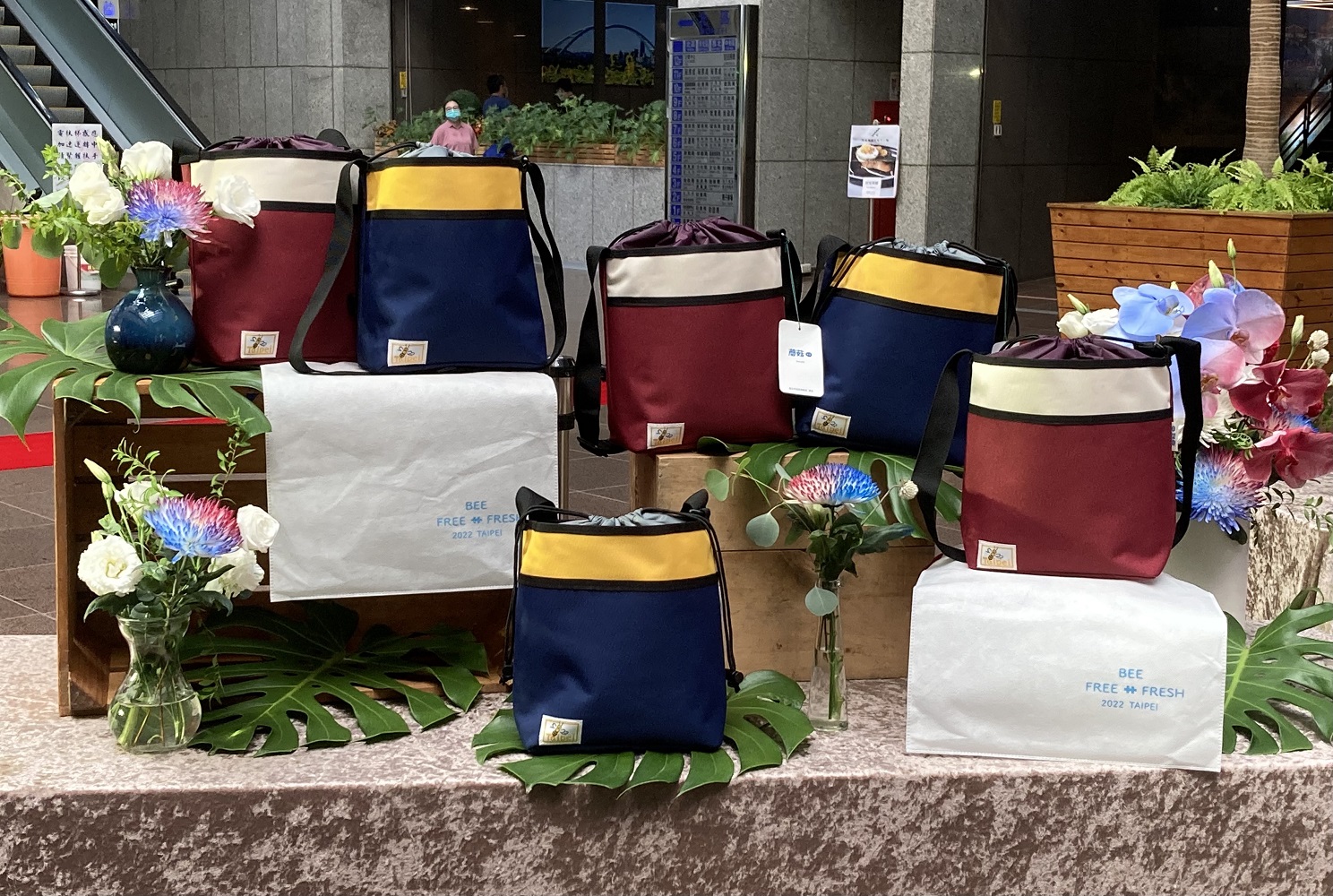 第8代國慶嗡嗡包。 圖:台北市民政局提供 第8代國慶嗡嗡包。 圖:台北市民政局提供