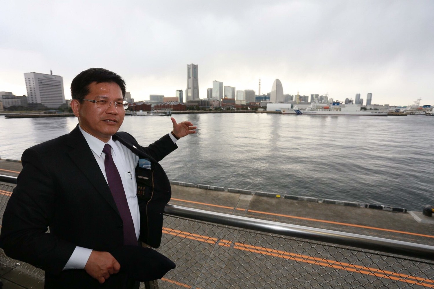 林佳龍指出,橫濱以「港區未來21」計畫,完成當地的都市再生,促進當地的觀光與經濟,值得台中效法學習。 圖:翻攝林佳龍臉書 林佳龍指出,橫濱以「港區未來21」計畫,完成當地的都市再生,促進當地的觀光與經濟,值得台中效法學習。 圖:翻攝林佳龍臉書