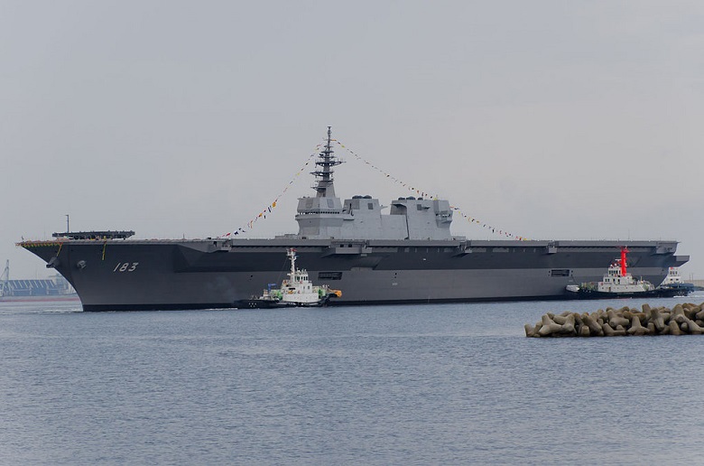 日本計畫5月派出噸位最大的護衛艦「出雲號」巡航南海3個月,挑動海域主權敏感神經。 日本計畫5月派出噸位最大的護衛艦「出雲號」巡航南海3個月,挑動海域主權敏感神經。
