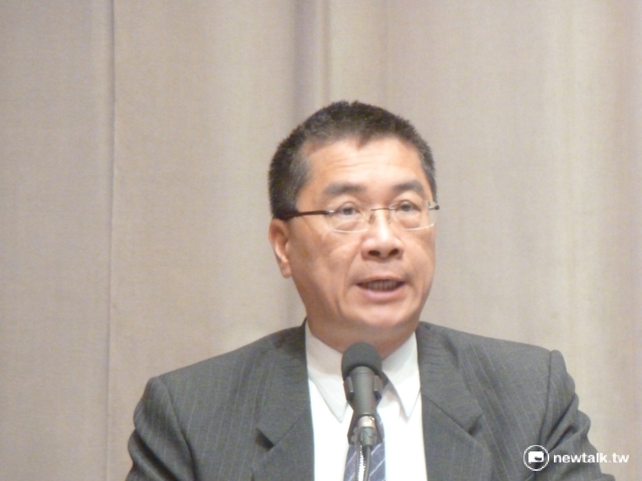 行政院發言人徐國勇今(20)天強調,行政院秘書長陳美伶長期擔任文官工作,而且「非民進黨籍」,怎麼可能介入民進黨的派系鬥爭或情蒐監控。 行政院發言人徐國勇今(20)天強調,行政院秘書長陳美伶長期擔任文官工作,而且「非民進黨籍」,怎麼可能介入民進黨的派系鬥爭或情蒐監控。