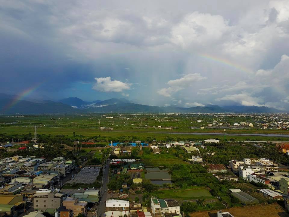 碧海藍天的墾丁,是屏東最為人所知的旅遊聖地之一。 碧海藍天的墾丁,是屏東最為人所知的旅遊聖地之一。