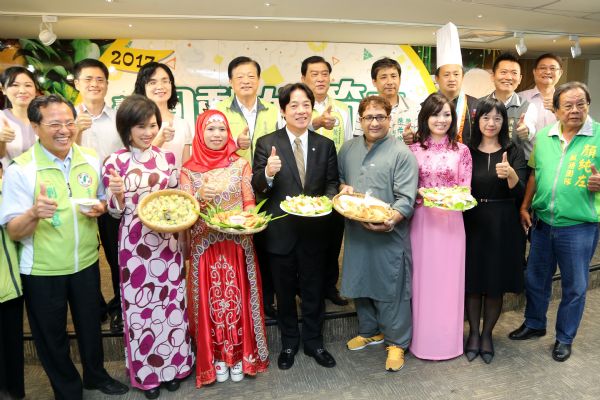 台南市今(26)日特別召開記者會,由市長賴清德宣告今年精彩活動正式開跑。 圖:台南市政府提供。 台南市今(26)日特別召開記者會,由市長賴清德宣告今年精彩活動正式開跑。 圖:台南市政府提供。