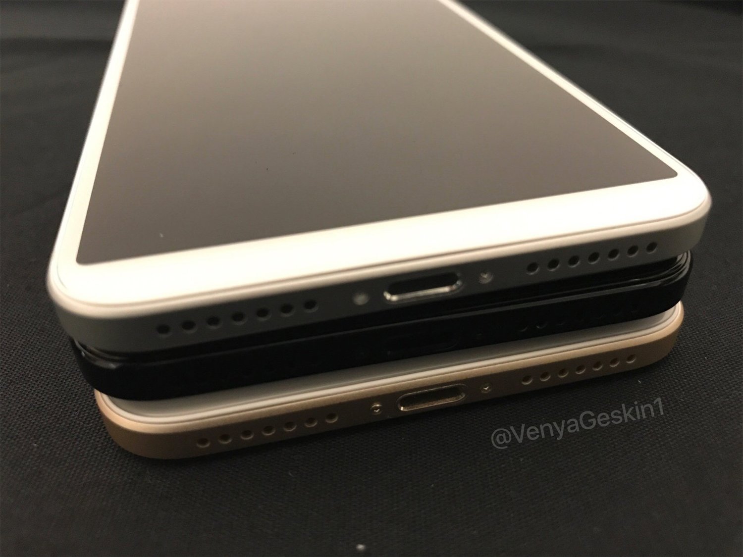 先前Benjamin Geskin宣稱是iPhone 8的實機,後來被證實是為山寨品;而Benjamin Geskin稱真機應該接近iDrop News的設計。 圖:翻攝自Benjamin Geskin推特 先前Benjamin Geskin宣稱是iPhone 8的實機,後來被證實是為山寨品;而Benjamin Geskin稱真機應該接近iDrop News的設計。 圖:翻攝自Benjamin Geskin推特