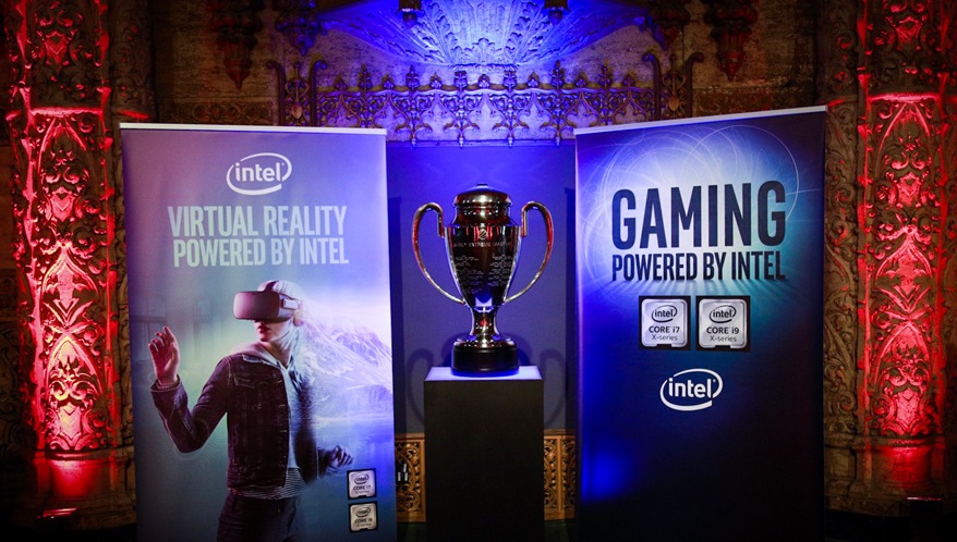 Intel在今年的E3展上,除了發表全新的處理器外,最震驚的便是其打算將VR帶入電競的消息。 圖:翻攝自Intel網站 Intel在今年的E3展上,除了發表全新的處理器外,最震驚的便是其打算將VR帶入電競的消息。 圖:翻攝自Intel網站