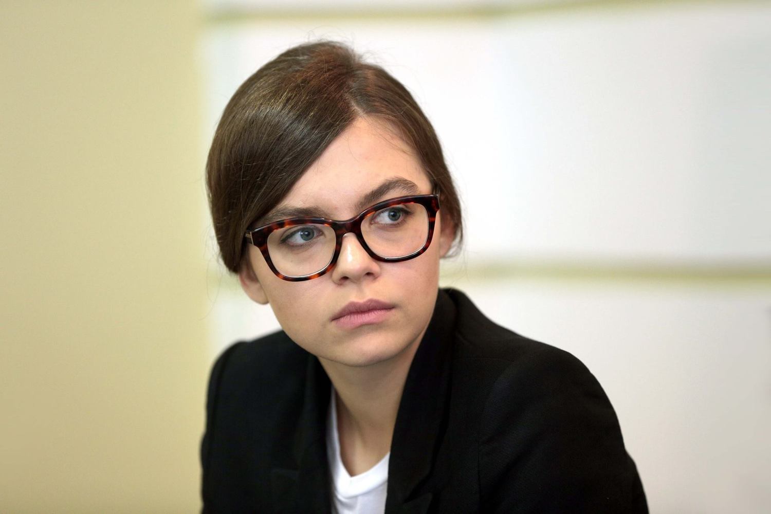 烏克蘭副部長傑耶娃因為她的年齡與外貌倍受注目 圖:翻攝自Anastasia Deeva臉書 烏克蘭副部長傑耶娃因為她的年齡與外貌倍受注目 圖:翻攝自Anastasia Deeva臉書