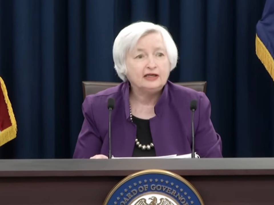 美國聯準會(Fed)於台北時間15日凌晨2時公布,調升基準的聯邦資金利率區間1碼,至1%到1.25%,美國聯準會(Fed)主席葉倫記者會說明。 圖:翻攝自FedReserveBoard YouTube頻道公開網路影片 美國聯準會(Fed)於台北時間15日凌晨2時公布,調升基準的聯邦資金利率區間1碼,至1%到1.25%,美國聯準會(Fed)主席葉倫記者會說明。 圖:翻攝自FedReserveBoard YouTube頻道公開網路影片
