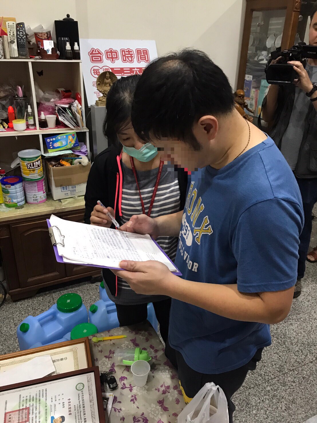 台中市北區一家腳底按摩業者宣稱診斷出該民眾攝護腺肥大等疾病。衛生局表示,業者涉及密醫行為。 圖 : 台中市政府/提供 台中市北區一家腳底按摩業者宣稱診斷出該民眾攝護腺肥大等疾病。衛生局表示,業者涉及密醫行為。 圖 : 台中市政府/提供