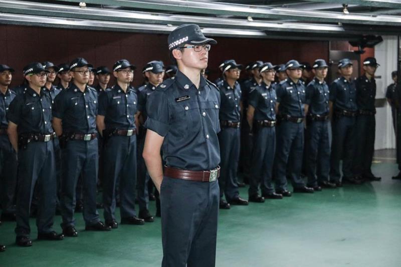 新加坡警察部隊曾公告說,輔警單位從2011年迄今僅招募到250名新加坡輔警。新加坡策安保安機構今年元月間率先赴台招募120名新血,執行持槍維安和巡邏等任務。圖取自策安保安機構臉書 圖:中央社 新加坡警察部隊曾公告說,輔警單位從2011年迄今僅招募到250名新加坡輔警。新加坡策安保安機構今年元月間率先赴台招募120名新血,執行持槍維安和巡邏等任務。圖取自策安保安機構臉書 圖:中央社