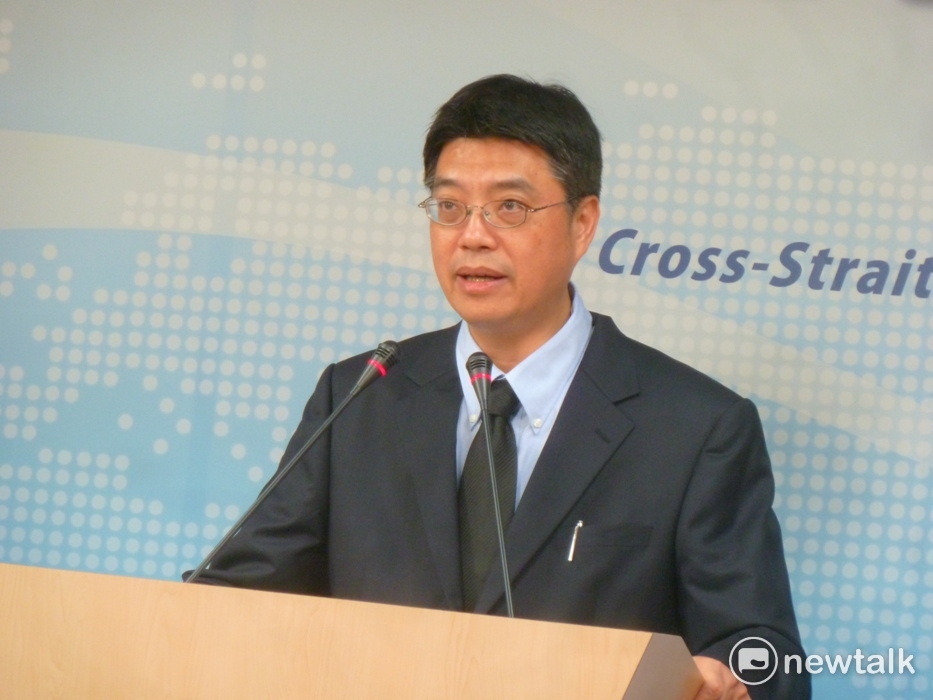 中華文化總會副祕書長張鐵志昨天入境香港遭拒,行政院陸委會發言人邱垂正今(7)天表示,已向港府表達我方的不滿及抗議 中華文化總會副祕書長張鐵志昨天入境香港遭拒,行政院陸委會發言人邱垂正今(7)天表示,已向港府表達我方的不滿及抗議