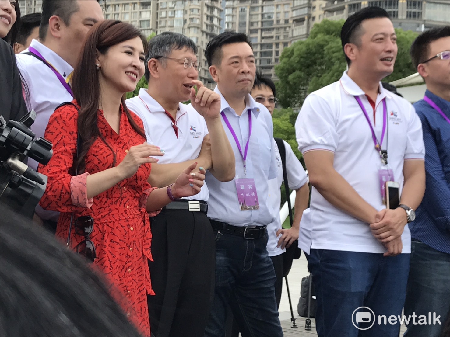柯文哲與議員觀賞兩岸高中生街舞交流表演。 圖:周煊惠/攝 柯文哲與議員觀賞兩岸高中生街舞交流表演。 圖:周煊惠/攝