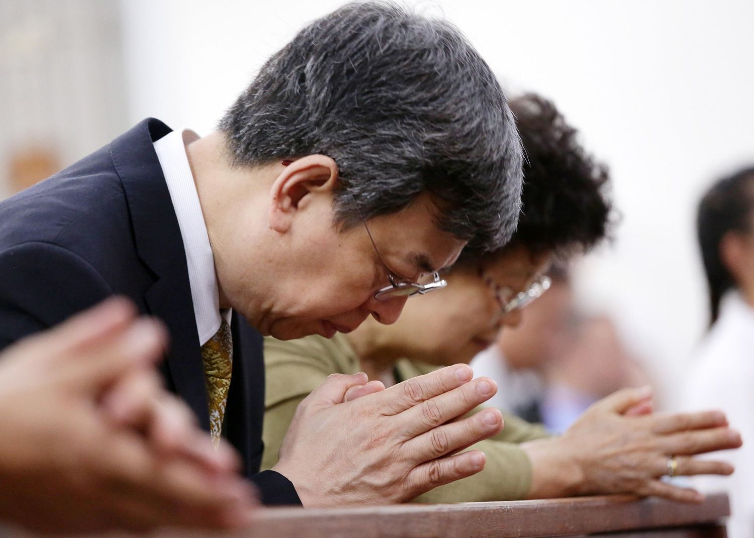 篤信基督教的陳建仁也於晚間在其臉書貼文祈禱保佑公教年金改革法案順利三讀通過,讓世世代代領得到年金,而且長長久久領到老。 圖:翻攝影自陳建仁臉書 篤信基督教的陳建仁也於晚間在其臉書貼文祈禱保佑公教年金改革法案順利三讀通過,讓世世代代領得到年金,而且長長久久領到老。 圖:翻攝影自陳建仁臉書