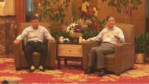 柯張談笑風生。 圖:周煊惠/攝 柯張談笑風生。 圖:周煊惠/攝