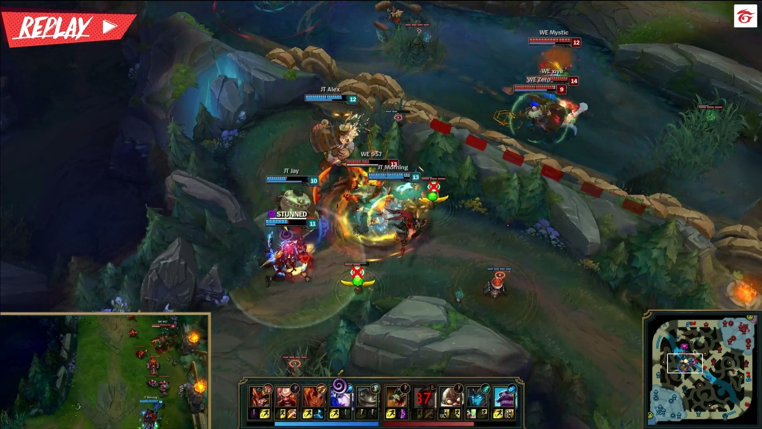 WE上路選手957以一擋百。 圖:翻攝自 Garena Twitch WE上路選手957以一擋百。 圖:翻攝自 Garena Twitch