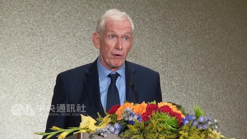 美國在台協會主席莫健(James Moriarty)今天說,美台關係非常堅實,「沒什麼大問題」,但像貿易議題,確實需要解決。 圖 : 中央社/提供 美國在台協會主席莫健(James Moriarty)今天說,美台關係非常堅實,「沒什麼大問題」,但像貿易議題,確實需要解決。 圖 : 中央社/提供