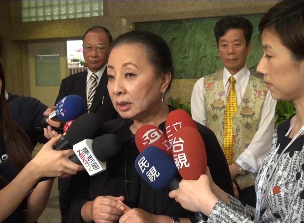 張花冠指出,外界盛傳陳明文刻意透過黨部系統動員公開表態支持翁章梁參選下屆嘉義縣長選舉。資料照片。 張花冠指出,外界盛傳陳明文刻意透過黨部系統動員公開表態支持翁章梁參選下屆嘉義縣長選舉。資料照片。