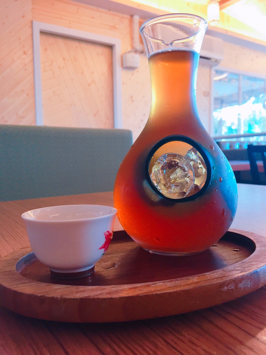 冷泡茶這幾年逐漸搶占市場,尤其台灣夏季悶熱潮濕,來一杯清涼冷泡茶,瞬間暑氣全消。 圖:丘秝榕攝 冷泡茶這幾年逐漸搶占市場,尤其台灣夏季悶熱潮濕,來一杯清涼冷泡茶,瞬間暑氣全消。 圖:丘秝榕攝