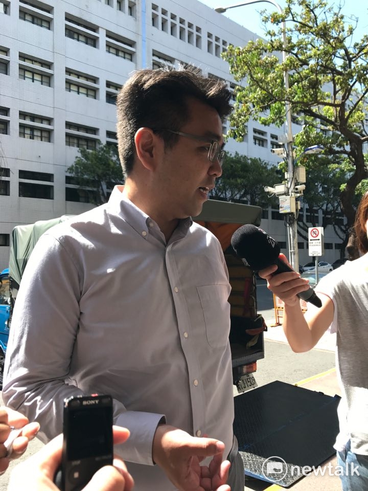 黑島青成員賴品妤今(10)日出庭。 黑島青成員賴品妤今(10)日出庭。