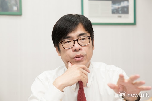 立委陳其邁針對選罷法選區劃分提出草案,目前在黨團進行連署,預計下會期送內政委員會審查。 圖/李佳純攝 立委陳其邁針對選罷法選區劃分提出草案,目前在黨團進行連署,預計下會期送內政委員會審查。 圖/李佳純攝