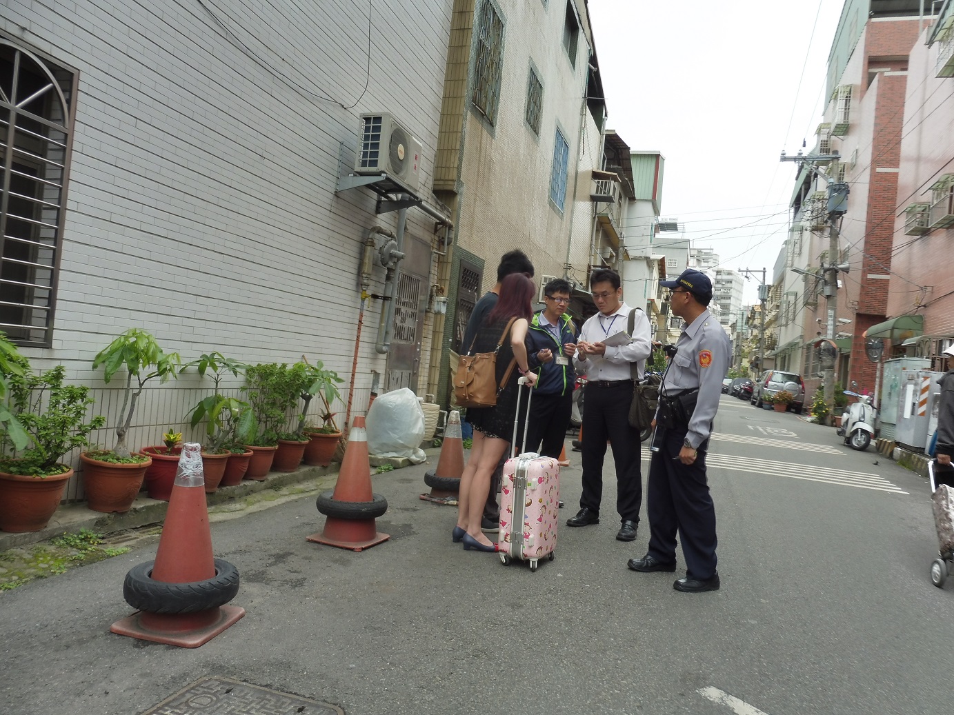 台中市政府嚴格取締地下日租套房。 台中市政府嚴格取締地下日租套房。