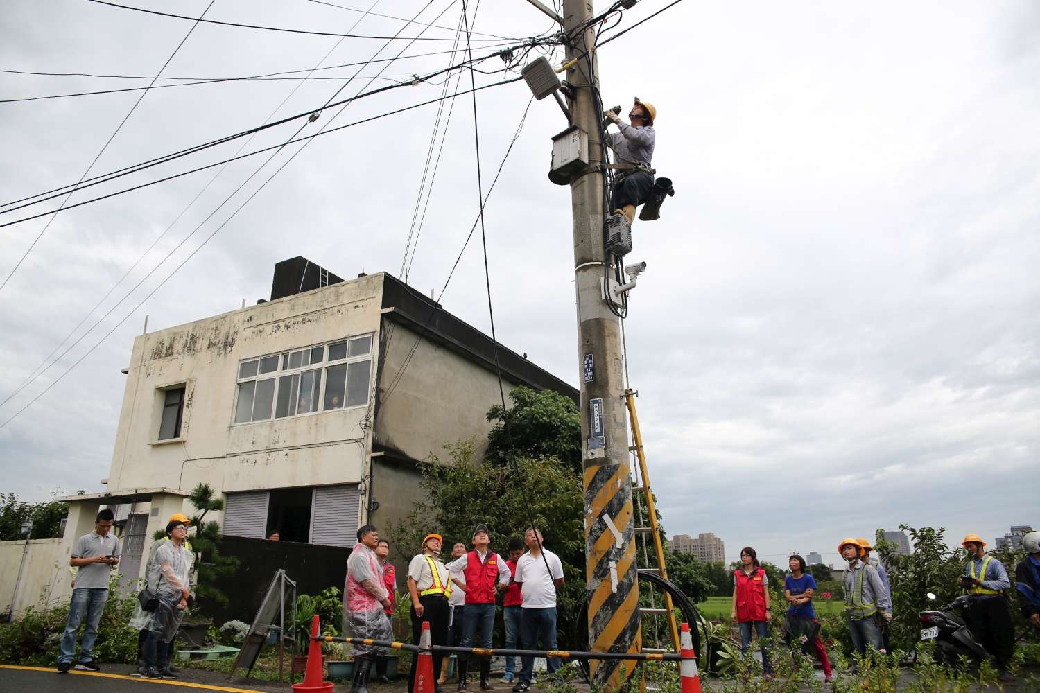 新竹市將投入超過9千萬預算,明(14)日動工第一期工程要將電纜電線地下化。 圖:新竹市政府/提供 新竹市將投入超過9千萬預算,明(14)日動工第一期工程要將電纜電線地下化。 圖:新竹市政府/提供