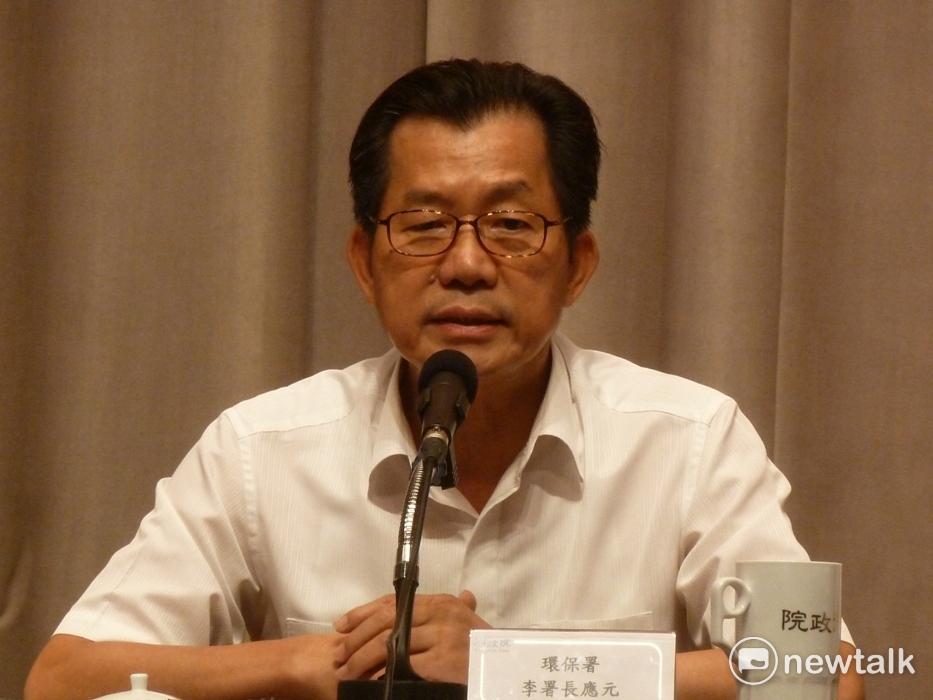 立法院衛環委員會今天審查環保署預算,環保署長李應元接受媒體訪問時說,為維護空氣品質,環保署沒有改善空汙不會罷休。 立法院衛環委員會今天審查環保署預算,環保署長李應元接受媒體訪問時說,為維護空氣品質,環保署沒有改善空汙不會罷休。
