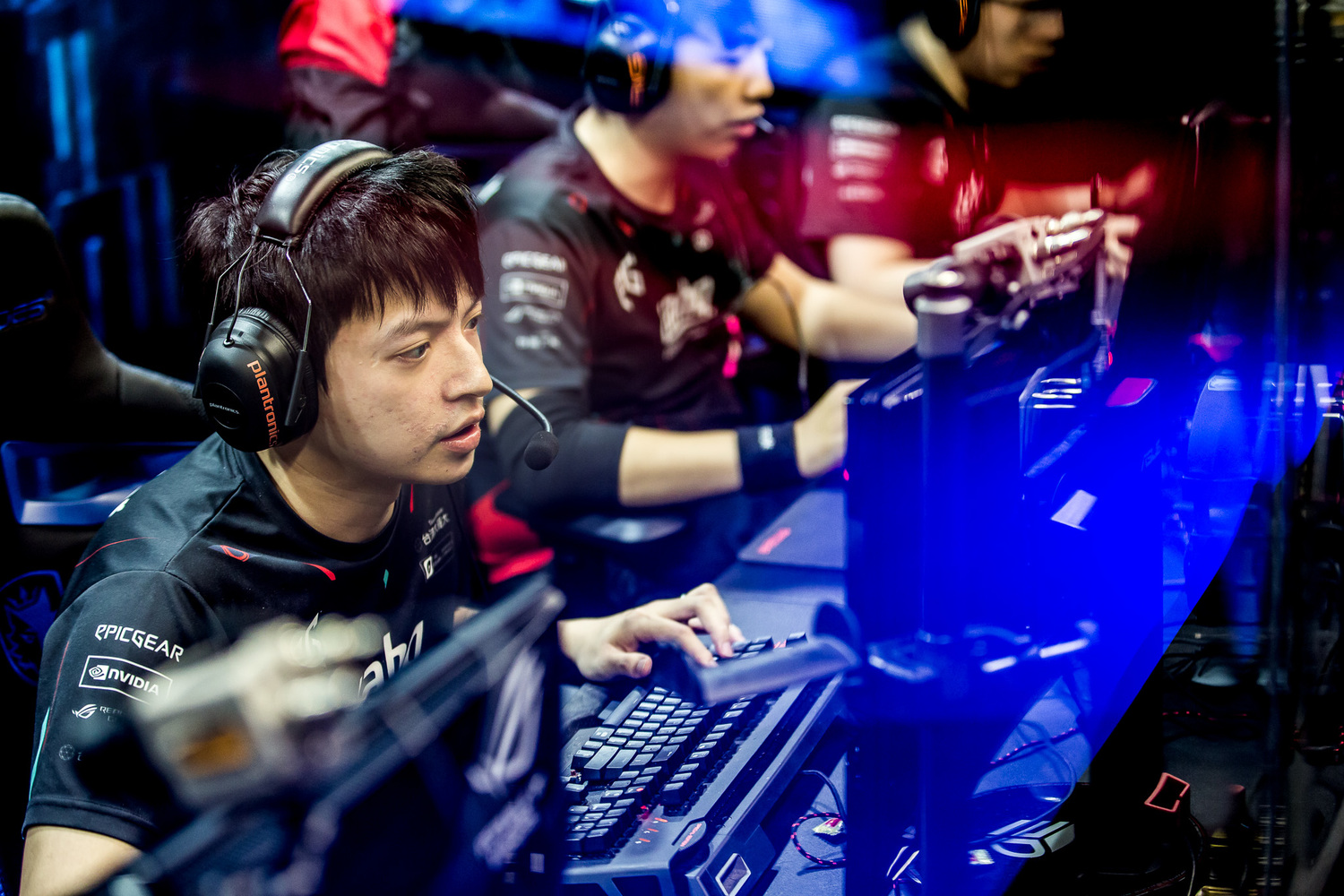 ahq 全體將士用命,率先搶下一勝。 圖:Garena/提供 ahq 全體將士用命,率先搶下一勝。 圖:Garena/提供