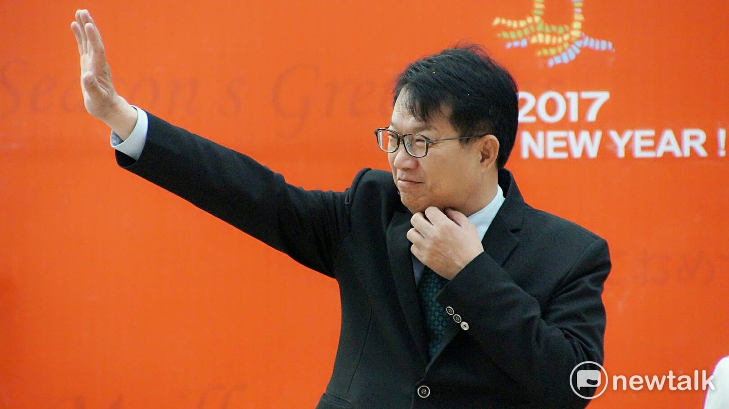 雖有豐富的行政和輔選經驗,卻未參加過公職選舉,在選舉上堪稱「素人」,知名度相對身經百戰的立委來說明顯不足,因此顏純左決定參選後即火力全開。 雖有豐富的行政和輔選經驗,卻未參加過公職選舉,在選舉上堪稱「素人」,知名度相對身經百戰的立委來說明顯不足,因此顏純左決定參選後即火力全開。