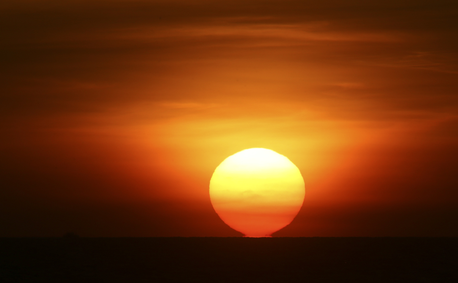 觀夕平台、漁光島的沙灘,是欣賞南台灣最美日落景緻的好去處。 張大魯/攝影 觀夕平台、漁光島的沙灘,是欣賞南台灣最美日落景緻的好去處。 張大魯/攝影