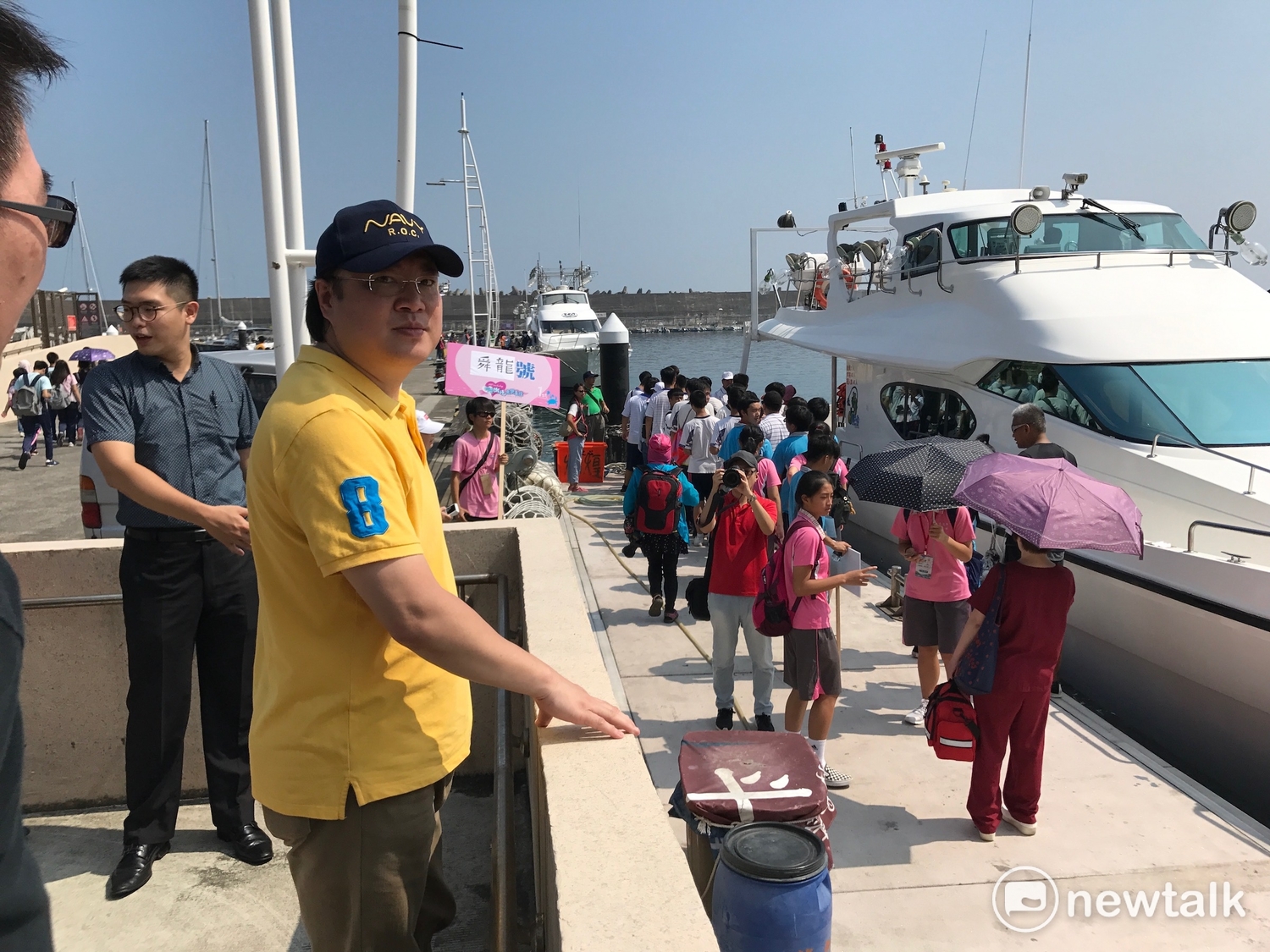 基隆市今年成年禮是「海洋巡禮」,學生開心搭船合影。 基隆市今年成年禮是「海洋巡禮」,學生開心搭船合影。