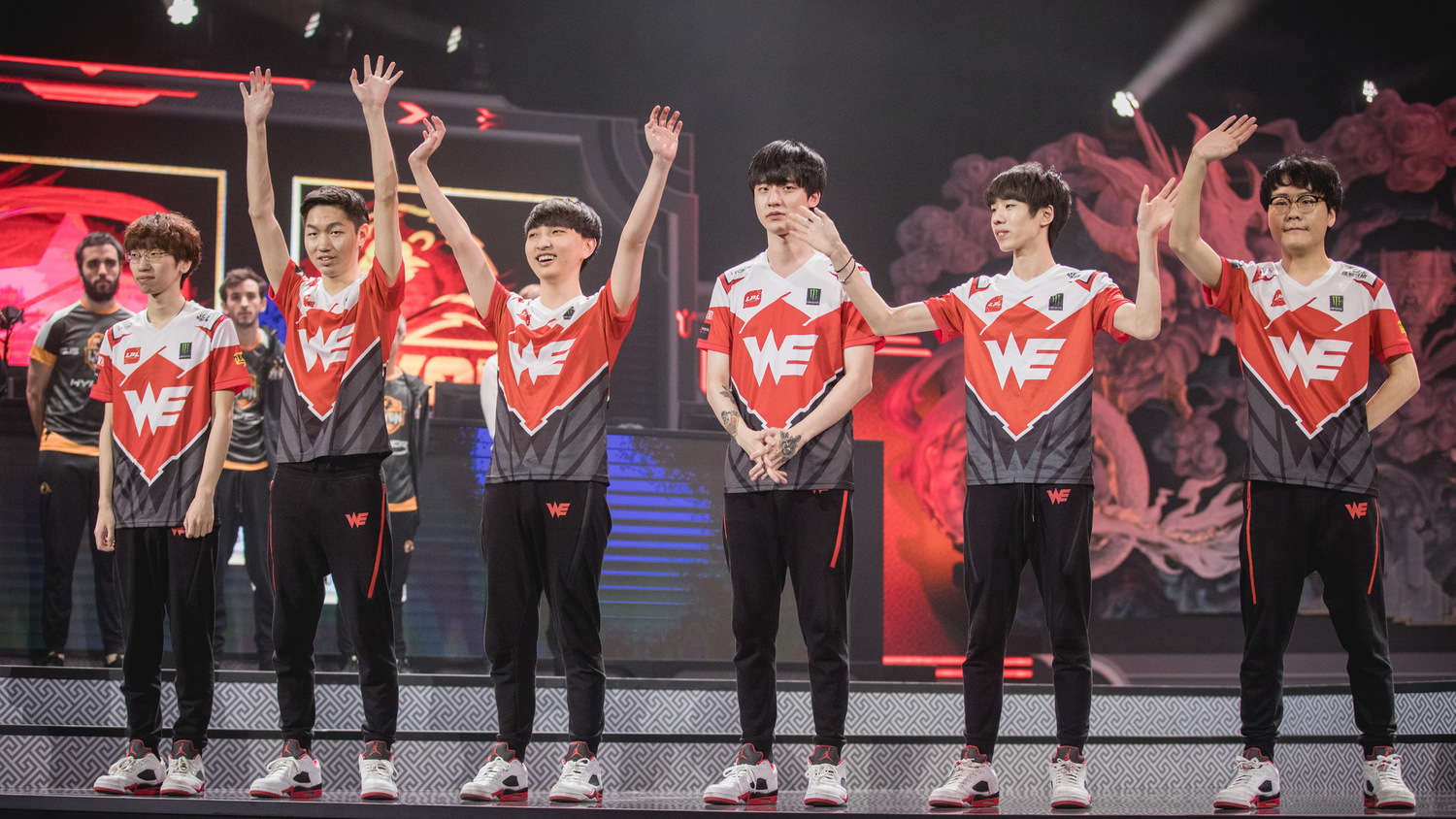 中國戰隊WE接連擊敗LYN和GMB。 圖:翻攝自 LoL Esports Photos flickr 中國戰隊WE接連擊敗LYN和GMB。 圖:翻攝自 LoL Esports Photos flickr