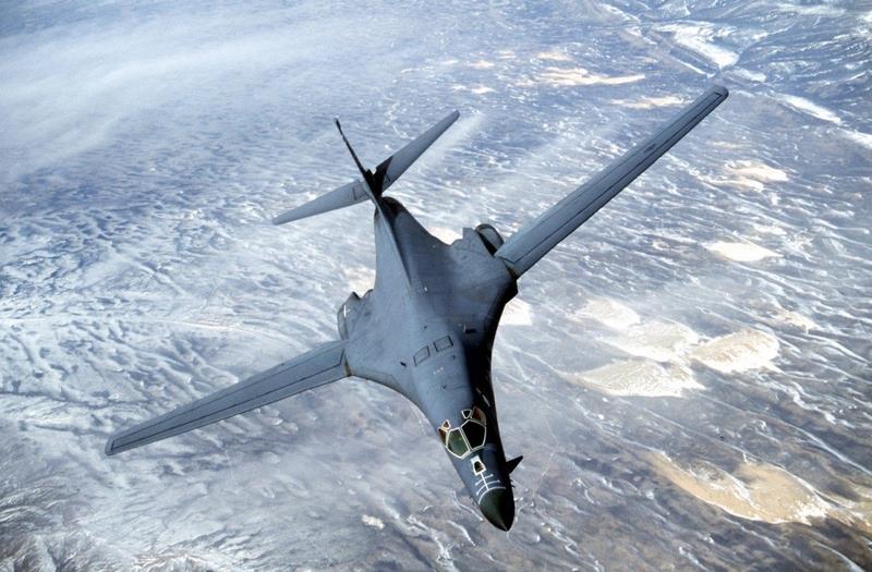 美國空軍B-1B轟炸機23日飛越北韓東岸外海的國際空域,五角大廈發言人表示,這是在展示美國的決心及明確訊息。 (圖取自維基共享資源,版權屬公用領域) 美國空軍B-1B轟炸機23日飛越北韓東岸外海的國際空域,五角大廈發言人表示,這是在展示美國的決心及明確訊息。 (圖取自維基共享資源,版權屬公用領域)