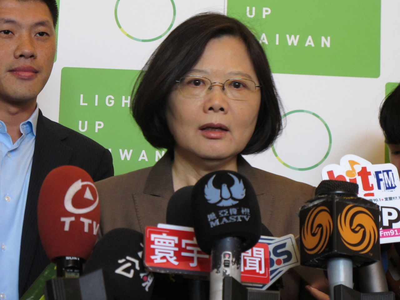 民進黨主席蔡英文18日表示,樂見候選人提出政策爭取人民支持。圖:林朝億/攝 民進黨主席蔡英文18日表示,樂見候選人提出政策爭取人民支持。圖:林朝億/攝