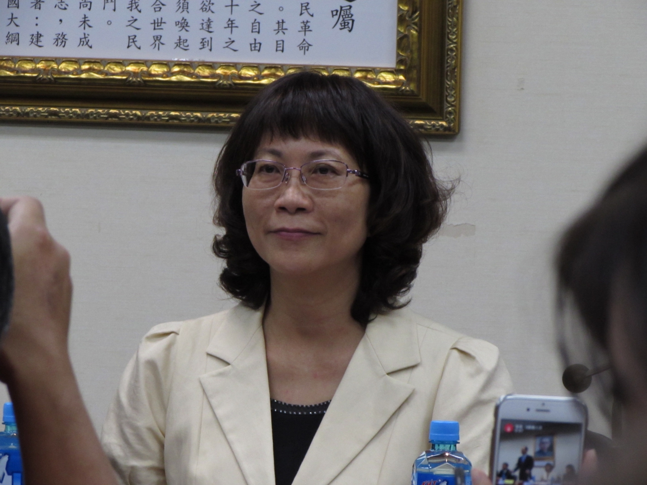 前勞委會主委王如玄18日正式成為國民黨總統參選人朱立倫的副手,但她任內評價兩極。圖:邱珮文/攝 前勞委會主委王如玄18日正式成為國民黨總統參選人朱立倫的副手,但她任內評價兩極。圖:邱珮文/攝
