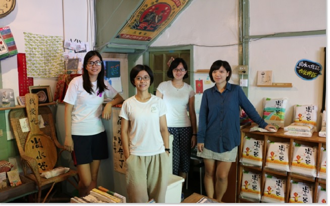 照片從左至右是陳慈慧、鄭雅云、劉選恩、巫宛萍,她們返鄉編織溪州在地故事。圖:楊淳卉/攝 照片從左至右是陳慈慧、鄭雅云、劉選恩、巫宛萍,她們返鄉編織溪州在地故事。圖:楊淳卉/攝