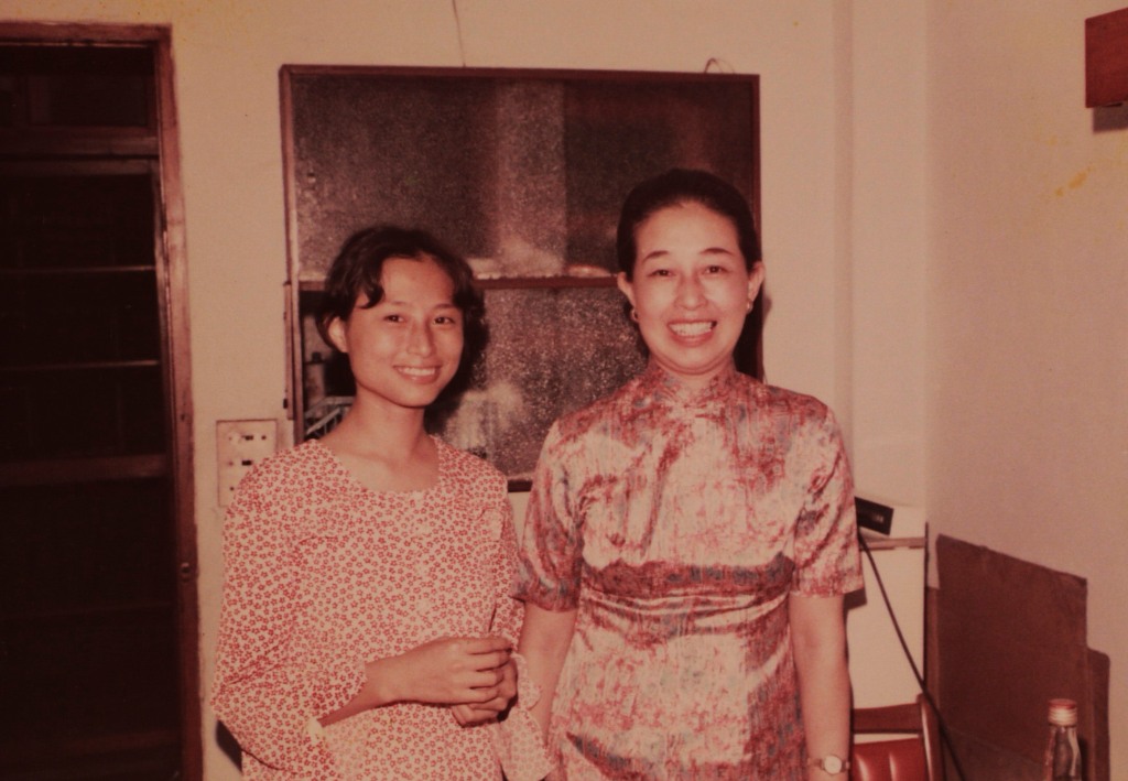 坐牢之前的徐美(右)和其長女李翊青。圖片來源:李翊青提供 坐牢之前的徐美(右)和其長女李翊青。圖片來源:李翊青提供