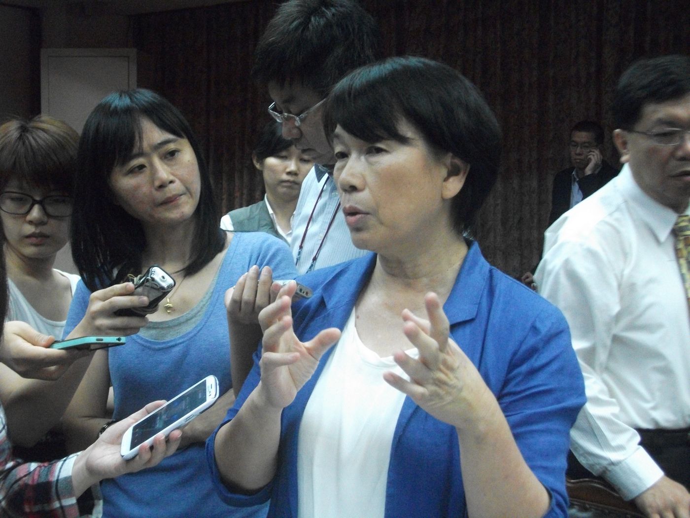 龍應台今(22)日表示,如果公視紛擾再繼續下去,她贊成廢除公視。圖:新頭殼資料照片 龍應台今(22)日表示,如果公視紛擾再繼續下去,她贊成廢除公視。圖:新頭殼資料照片