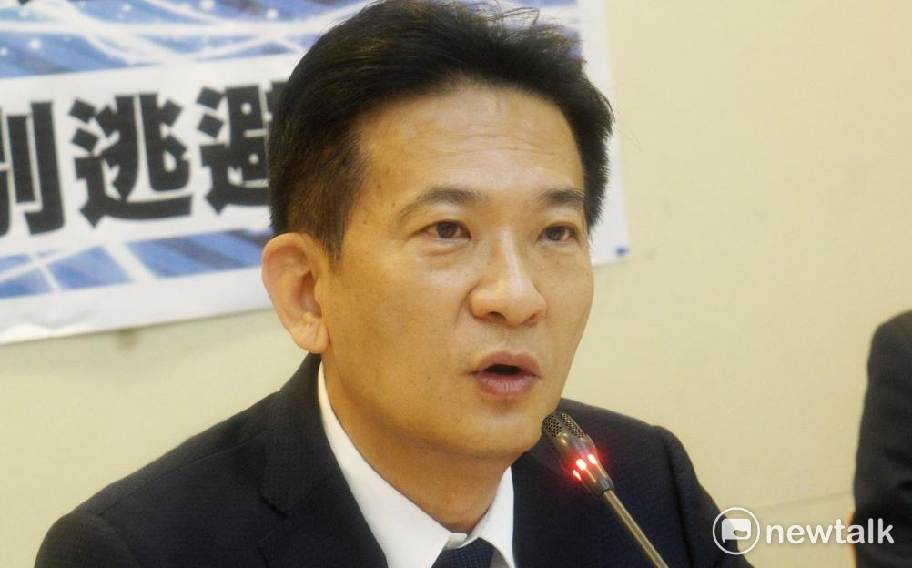 朱立倫控「民主奧步黨輸不起」 林俊憲反酸：鍾東錦不是你踢出黨的嗎？ |