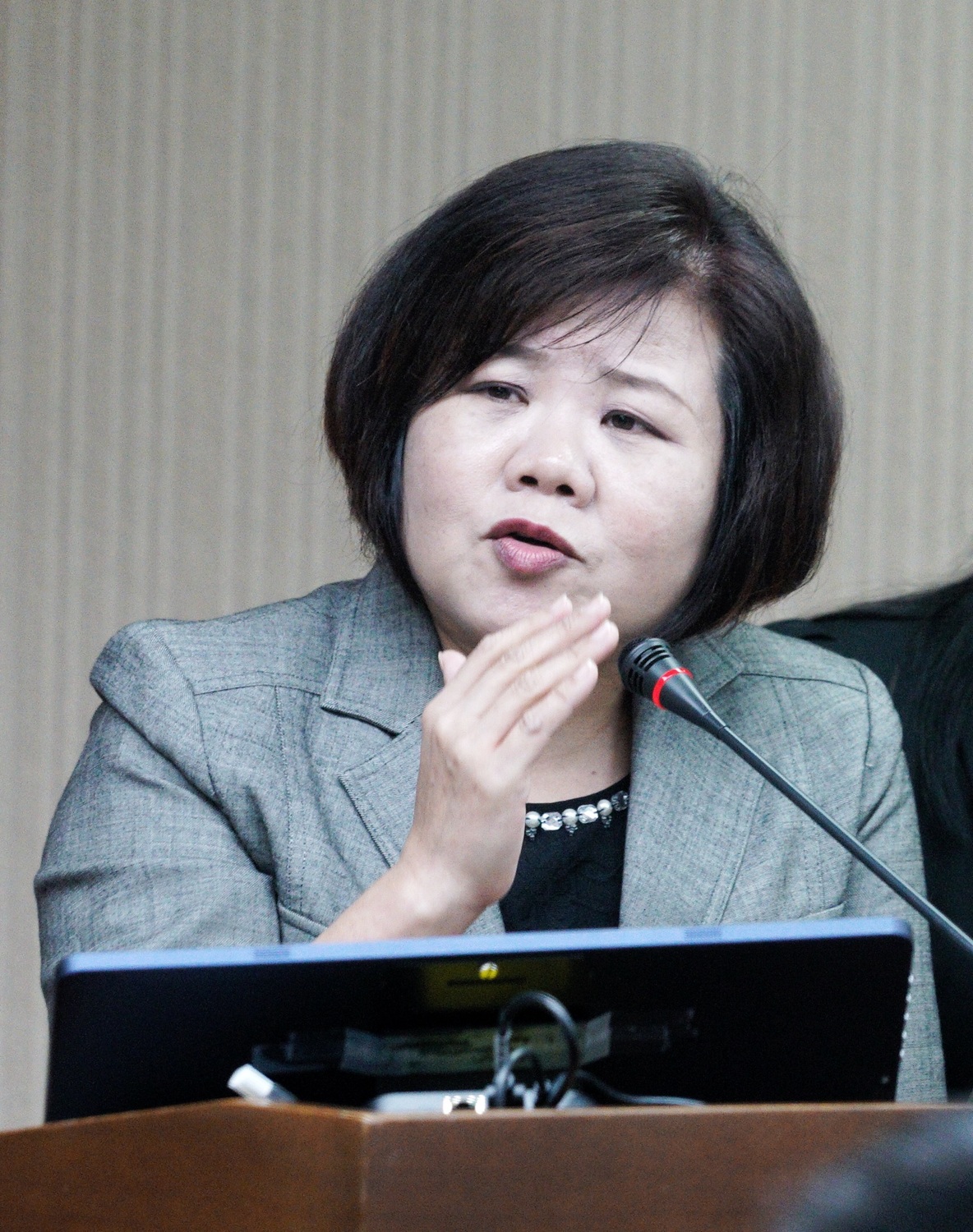 影 模範勞工表揚蘇貞昌拗許銘春唱歌 政治 要聞 聯合新聞網