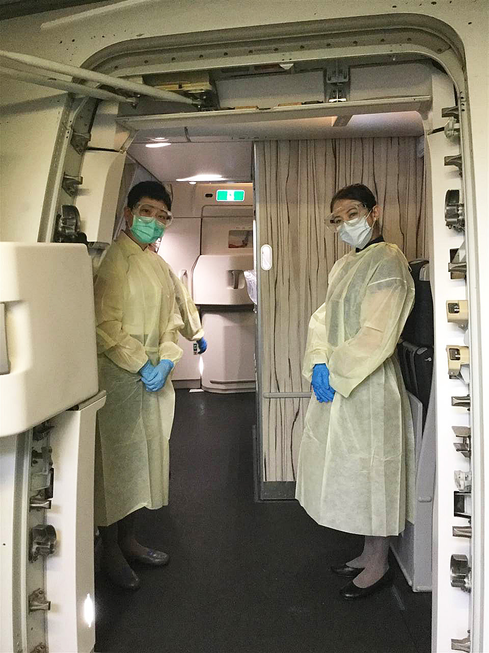 武漢肺炎》華航供空服員住飯店居家檢疫!貨機組員每趟再加發 2萬元津貼 | 社會 | 新頭殼 Newtalk