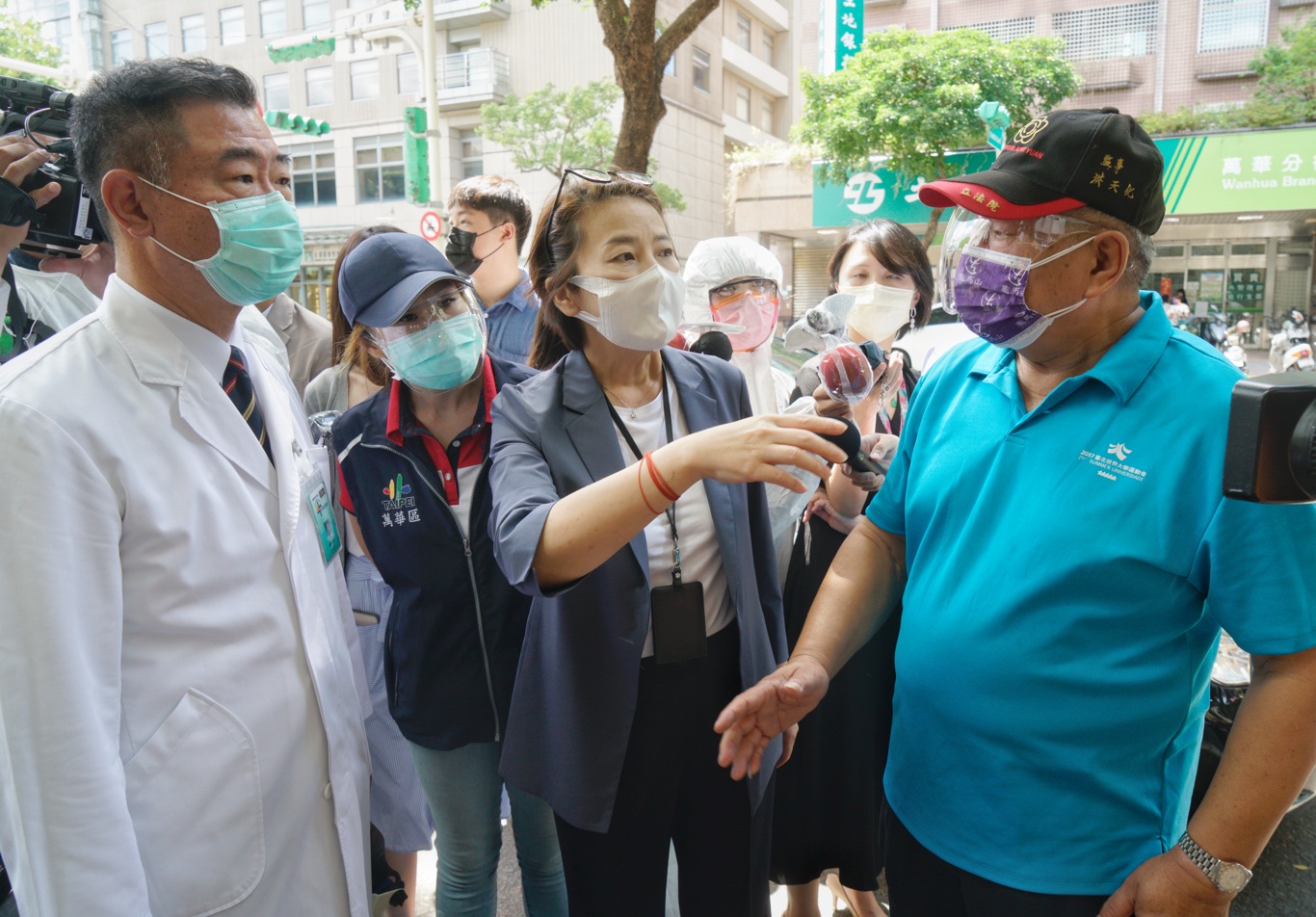 西園醫院疫苗施打一變再變 北市府、院方稱「有誤會」