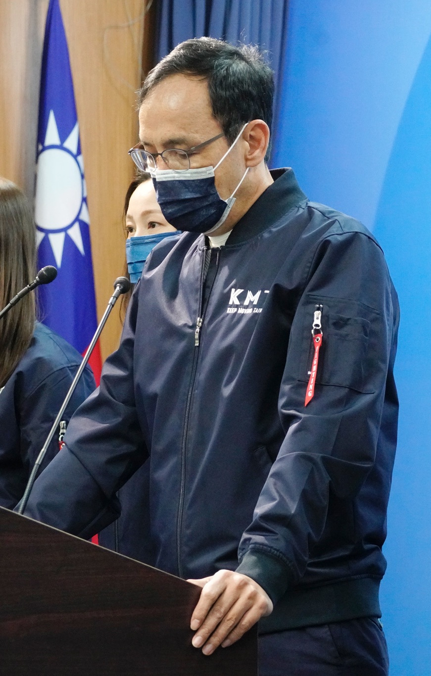 國民黨主席朱國民黨主席朱立倫宣布公投敗選。 圖:張良一/攝 國民黨主席朱國民黨主席朱立倫宣布公投敗選。 圖:張良一/攝