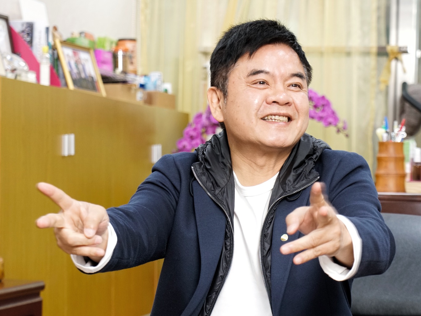 綠營屏東縣長初選激烈，莊瑞雄接受專訪時，再度指控有集團式力量介入。 圖：張良一/攝