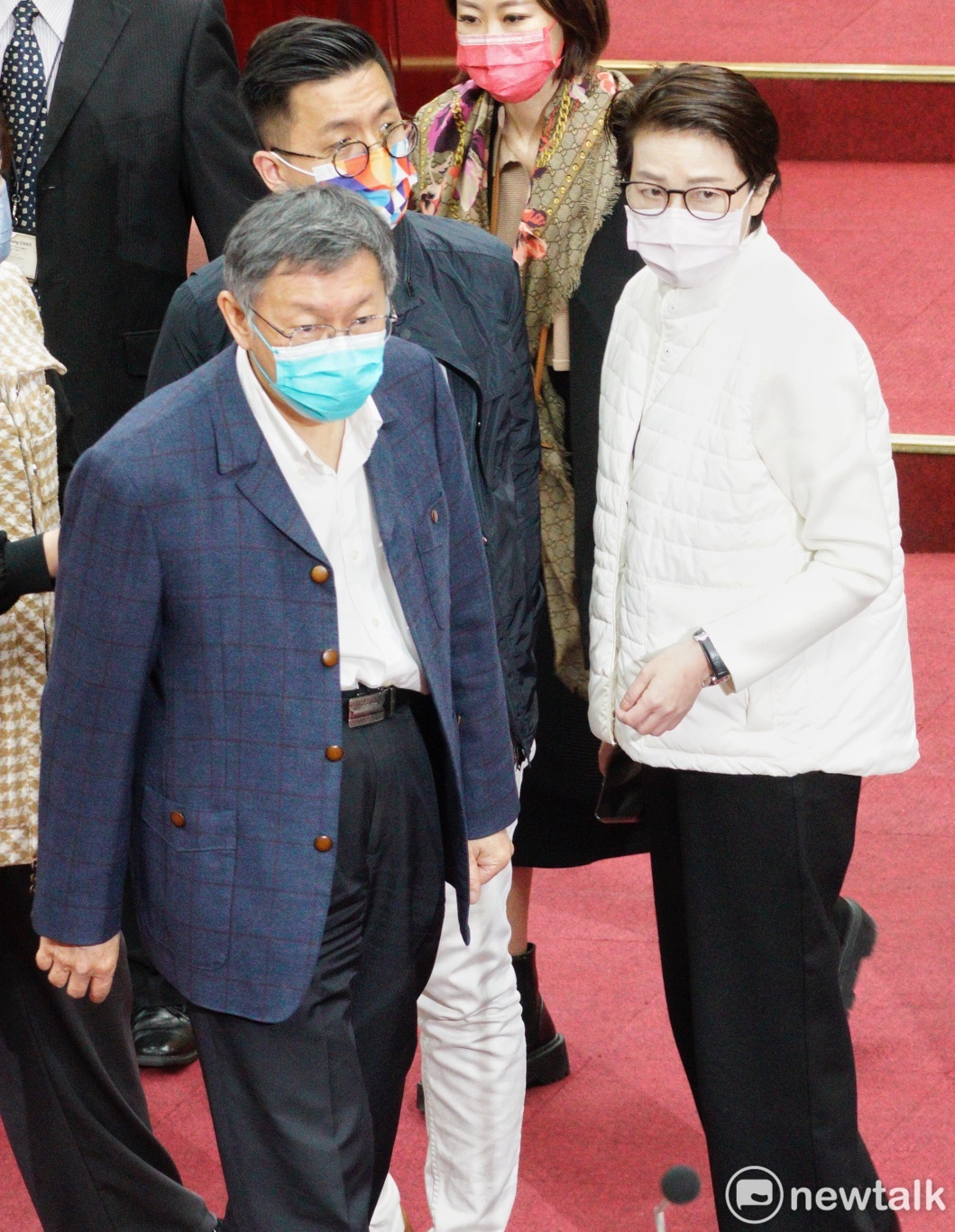 勞動局長被爆違行政中立還反批「東廠」 議員狂轟杯葛提早散會抗議