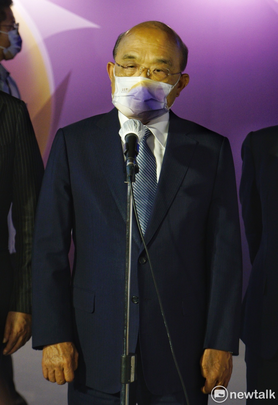 行政院長蘇貞昌今（12）天出席第41屆行政院文化獎頒獎典禮前受訪。   圖：張良一/攝