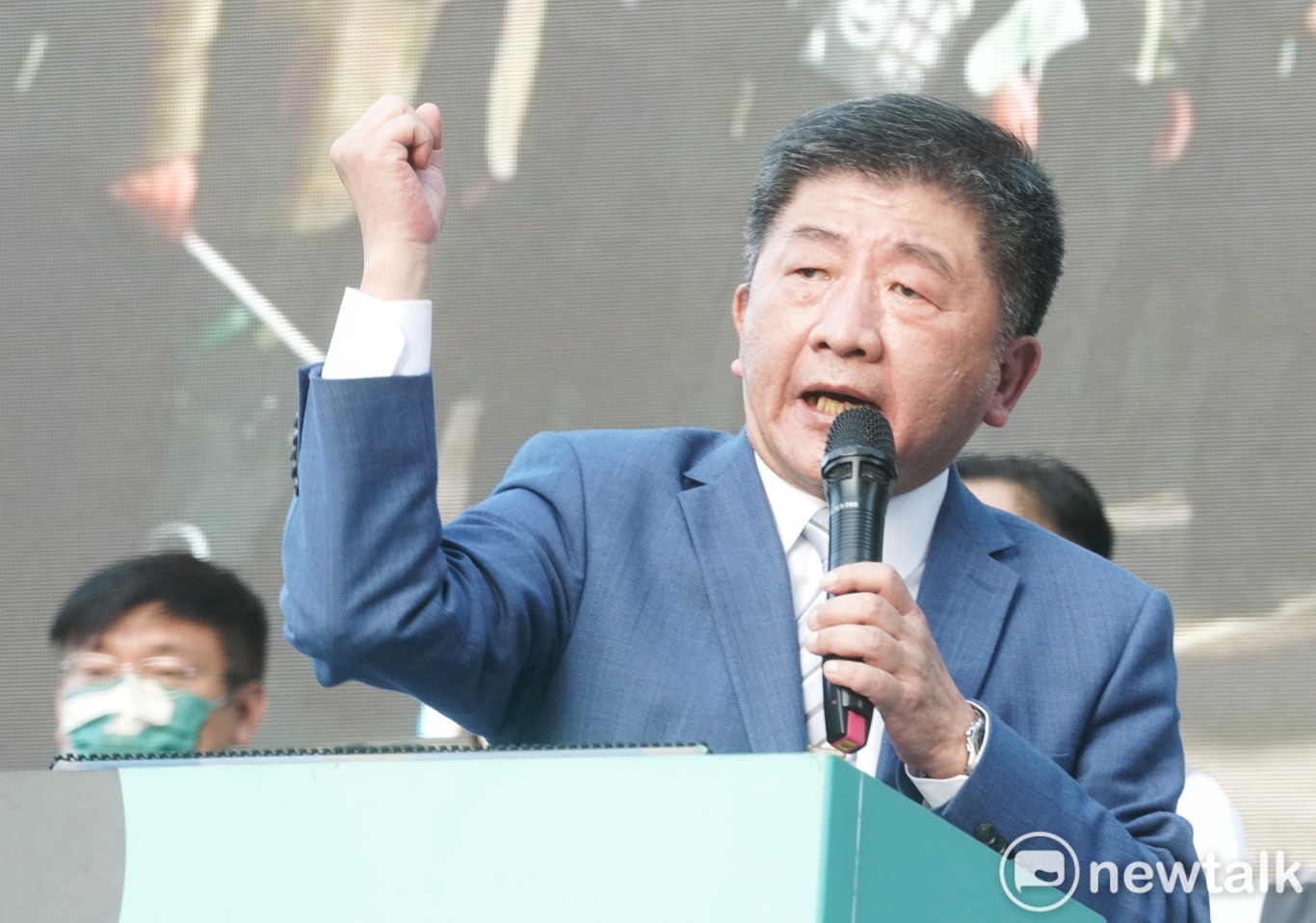 民進黨提名台北市長參選人陳時中在競選總部成立大會上，向支持者發表演說。   圖：張良一/攝